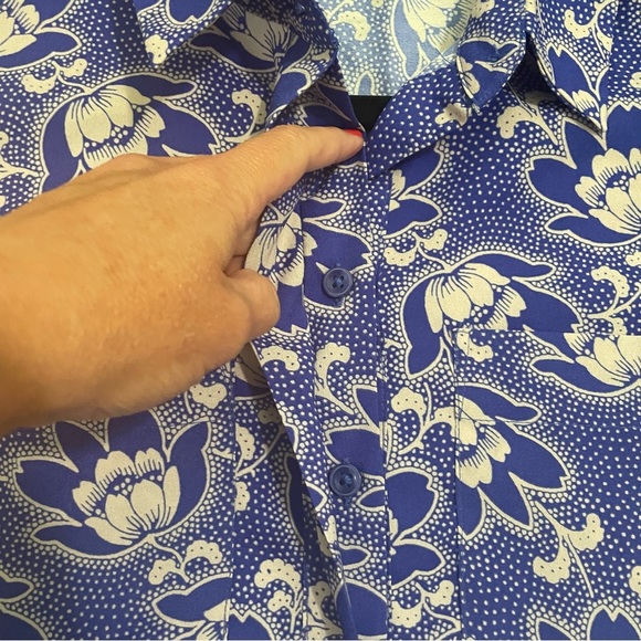 Ann Taylor Blue Floral Sleeveless Blouse - Picture 5 of 11